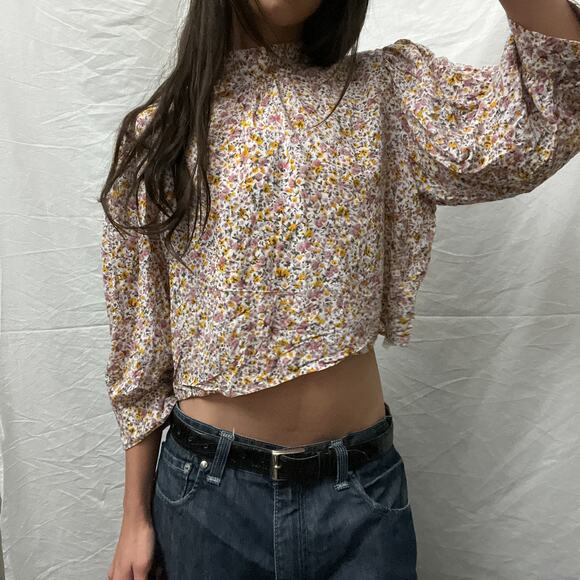 rollas dainty floral print boho balloon sleeve button back cropped blouse top - Picture 4 of 8